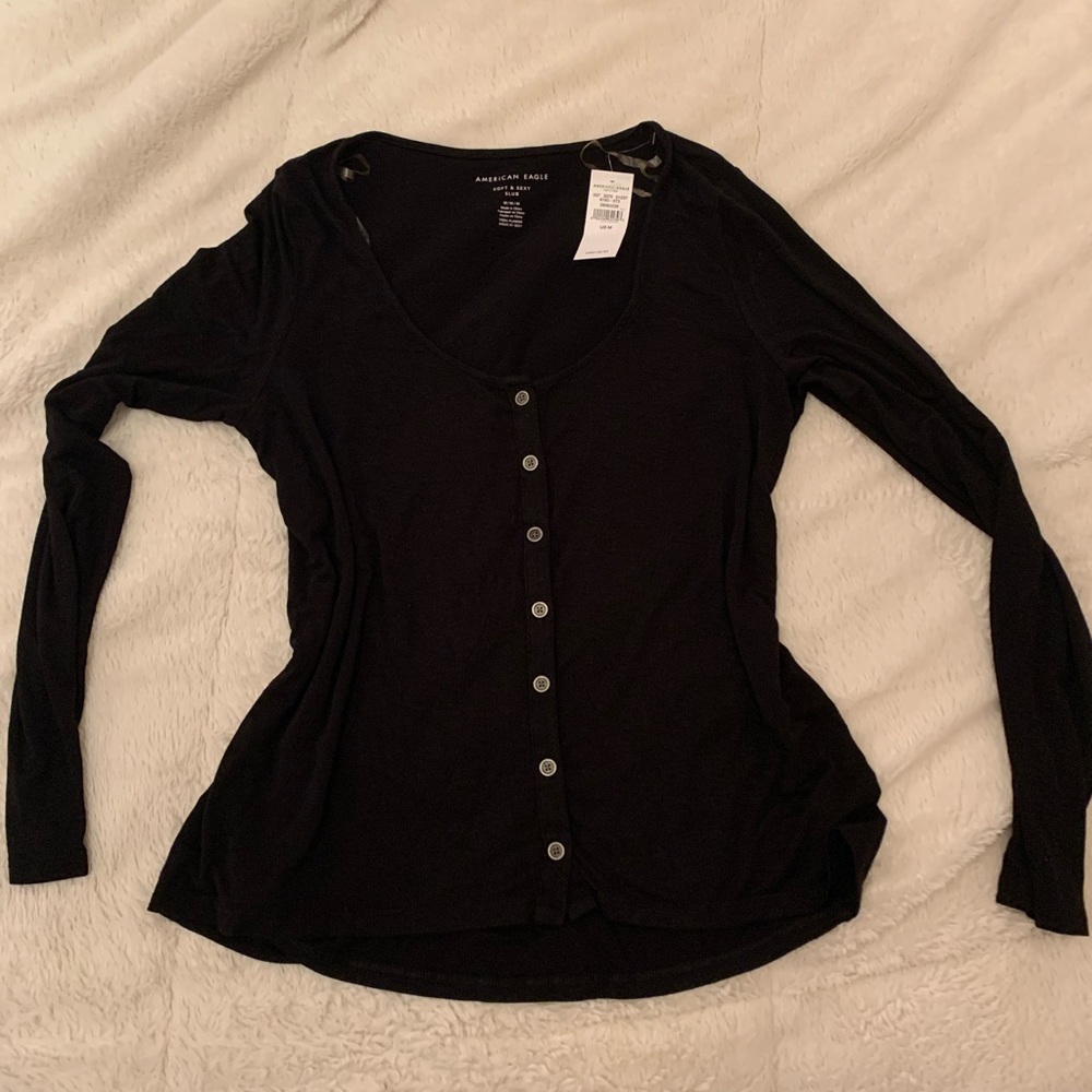 American Eagle Button Down Long Sleeve